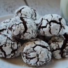 Chocolate Crinkles – Classic Christmas Cookies